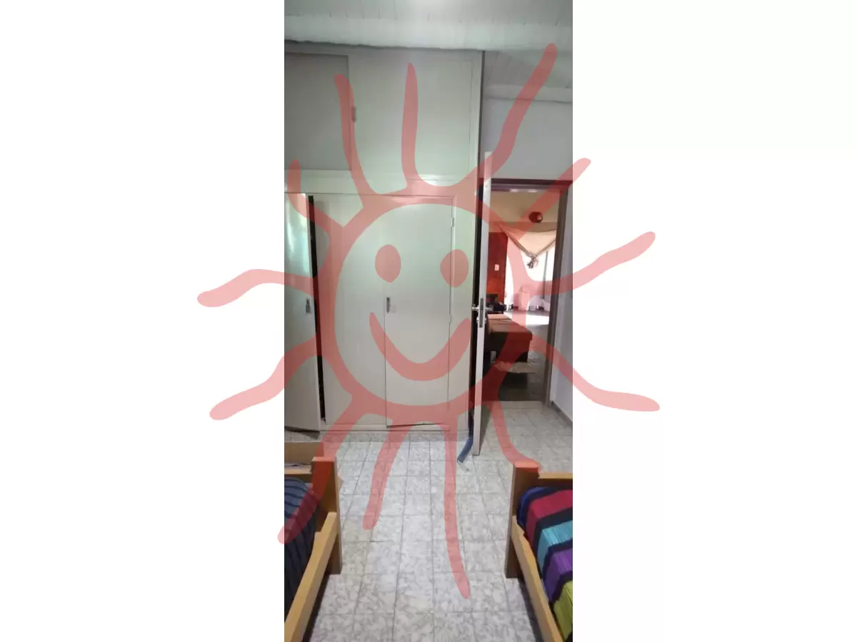 Foto del frente de la unidad clave 566