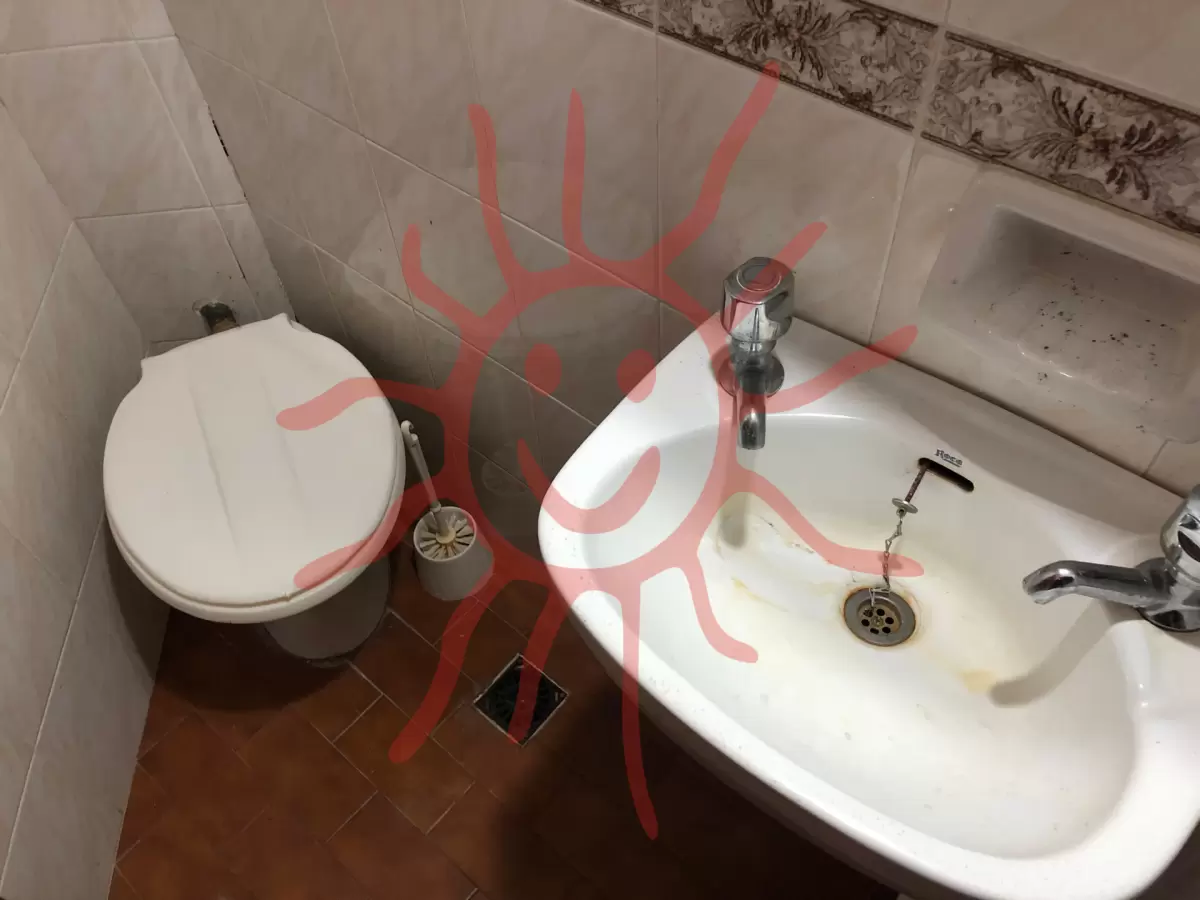 Foto del frente de la unidad clave 1734