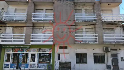 Foto del frente del cod. 185